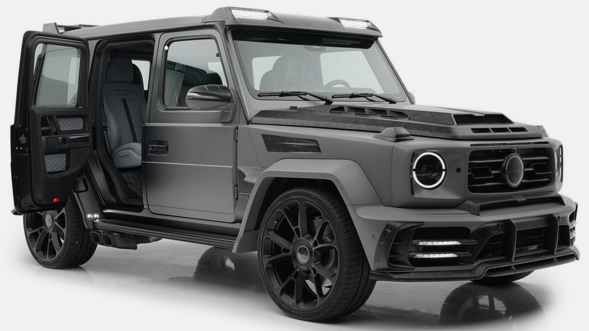 Ателье Mansory оснастило Mercedes-Benz G-класса дверями как в Rolls-Royce