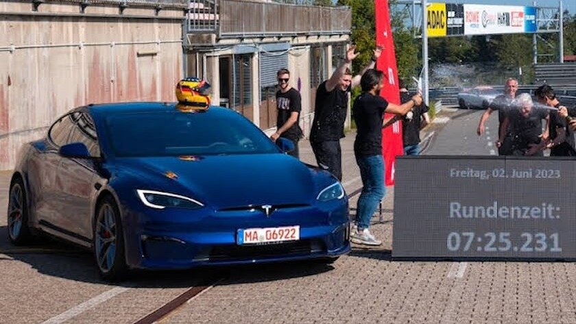 Недавний рекорд Tesla Model S на Нюрбургринге уже побит, но втайне