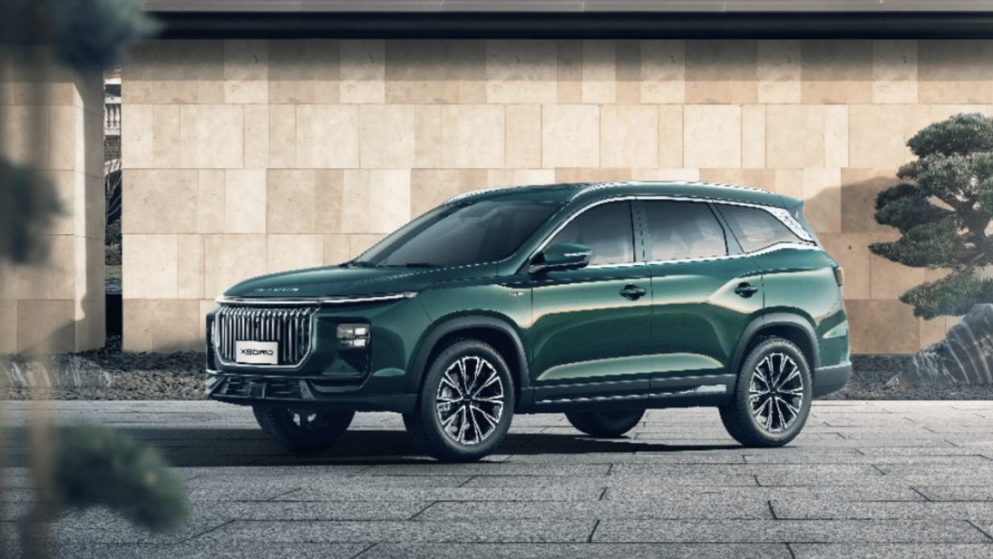 Продающийся в России Jetour X90 Plus обновили в Китае до версии Pro: известны цены