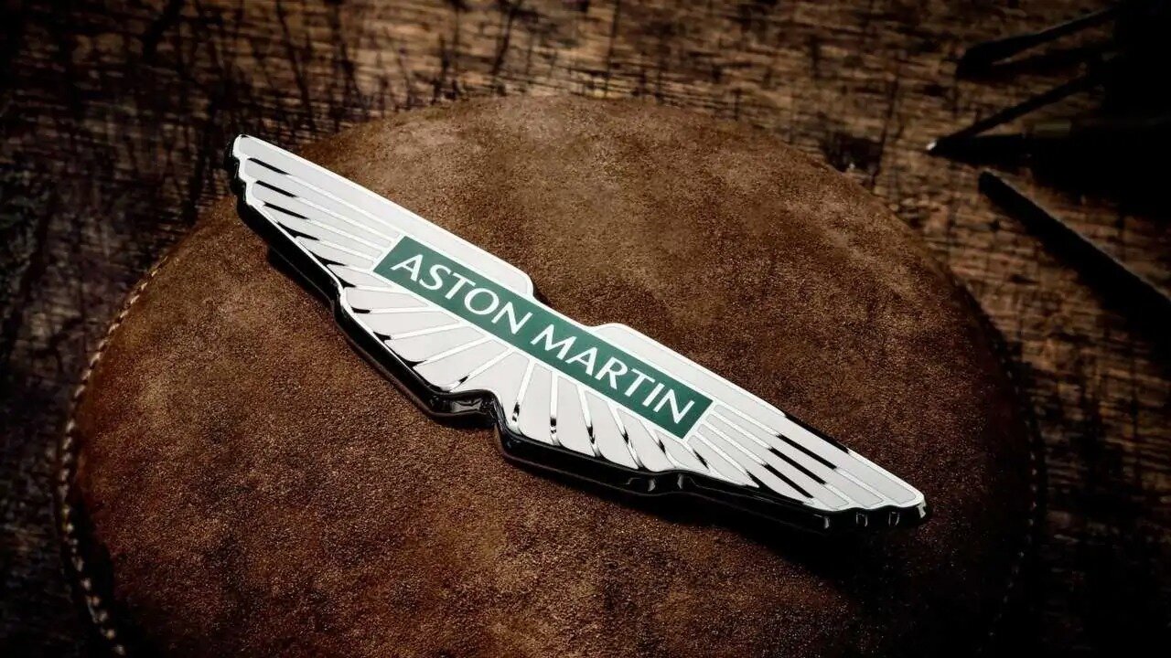 Aston Martin показал восьмую версию логотипа за 109 лет истории
