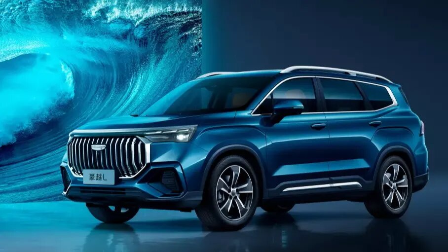 Большой кроссовер Geely Haoyue стал ещё больше и мощнее