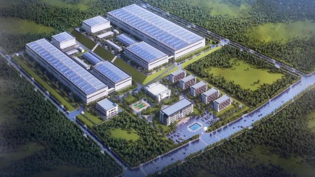Geely начинает строить собственный завод батарей для электрокаров