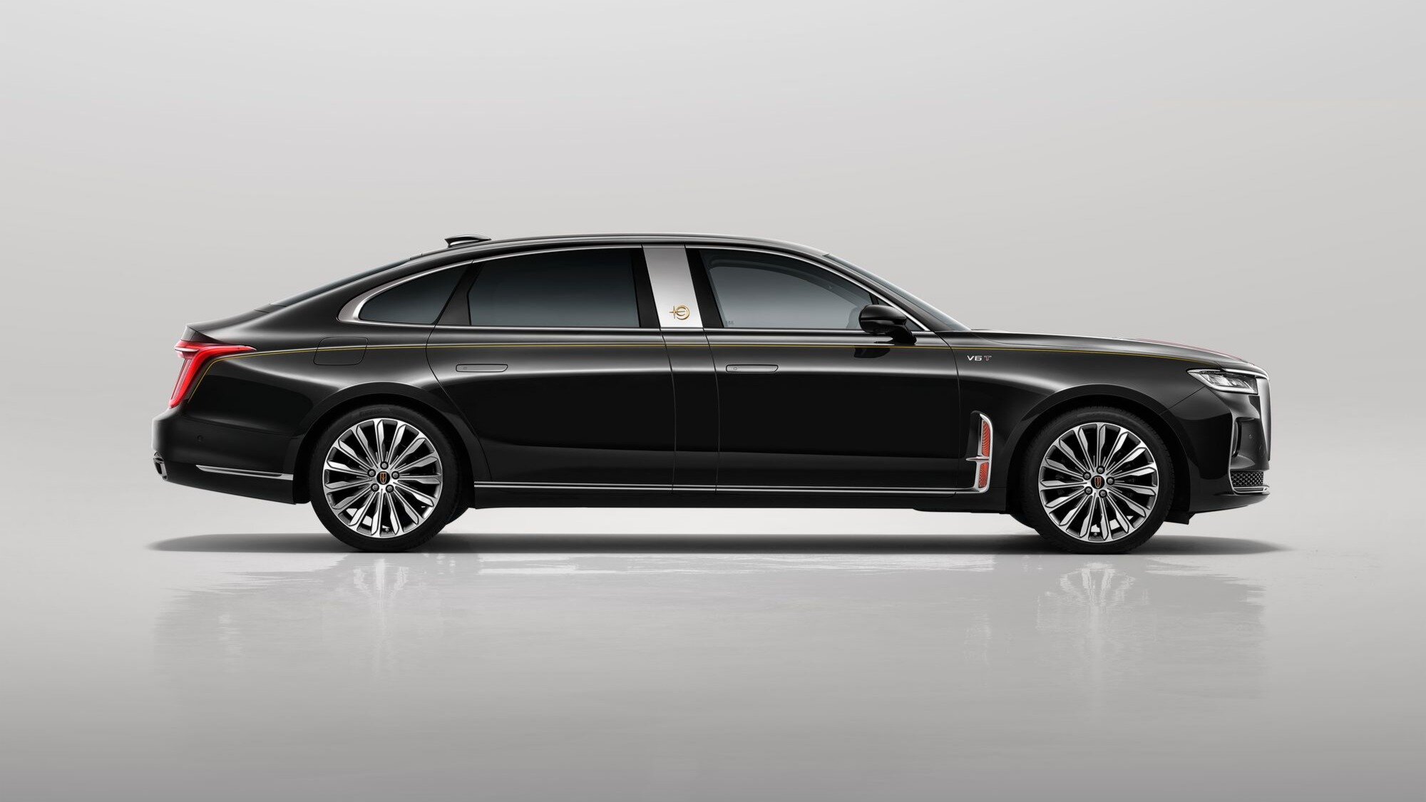В России появится лимузин Hongqi H9+ с новым двигателем