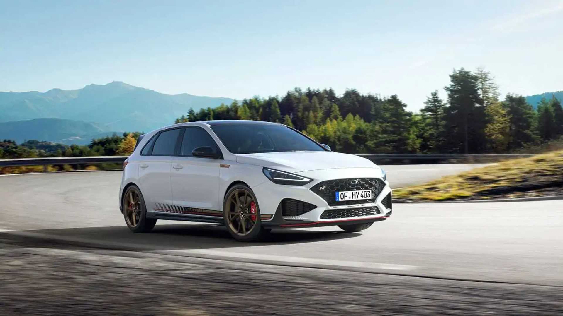 Hyundai оставила Европу без бензиновых хот-хэтчей