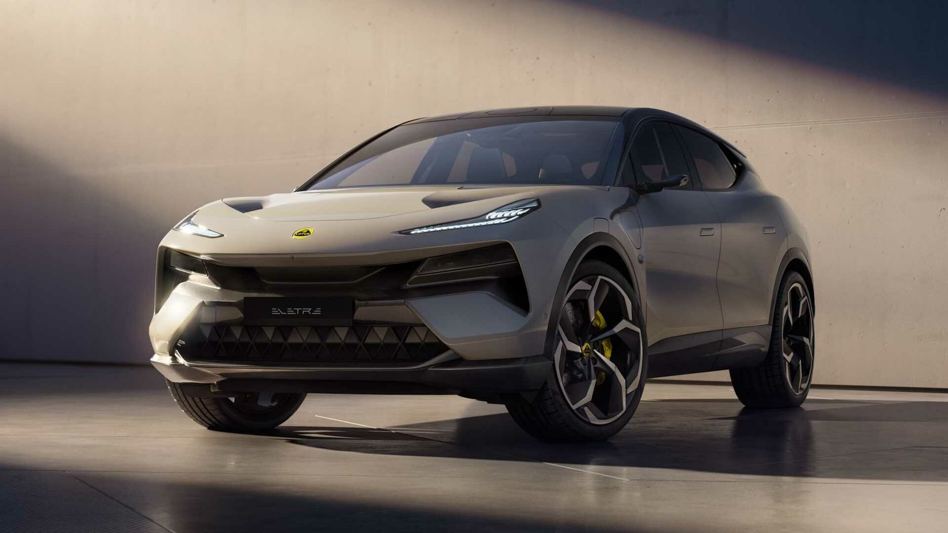 Суперкроссовер Lotus Eletre получил две «заряженные» версии