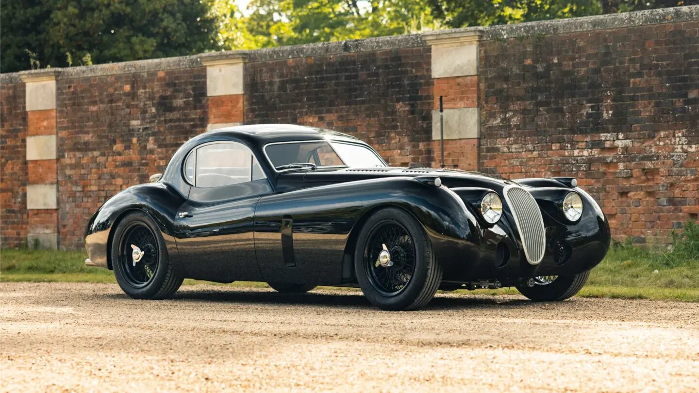 Представлен рестомод Jaguar XK120 от экс-дизайнера McLaren
