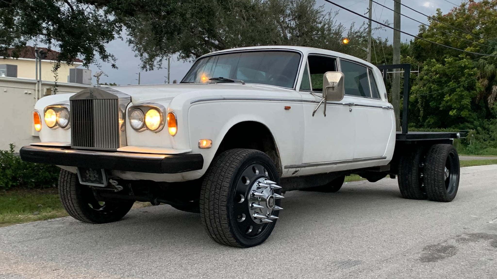Американцы сделали грузовик из классического Rolls-Royce Silver Shadow. И заставили работать