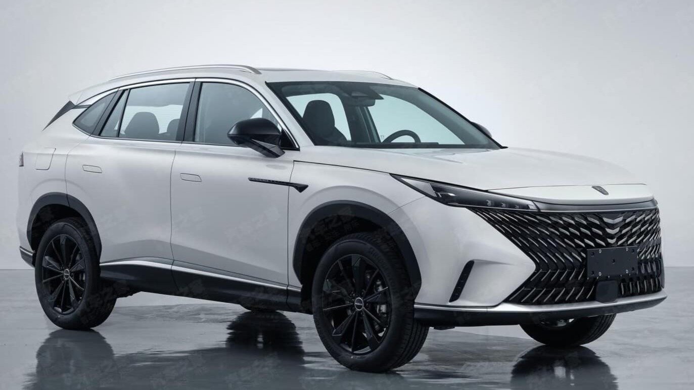 Китайская марка Roewe представила новый кроссовер размером с длиннобазный Hyundai Tucson