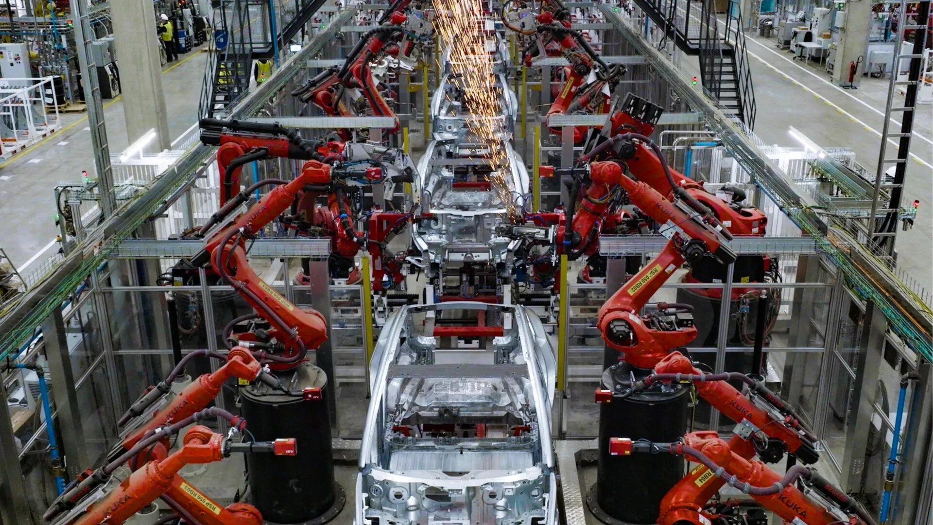 На заводе Tesla в Берлине украли 65 тысяч кофейных кружек
