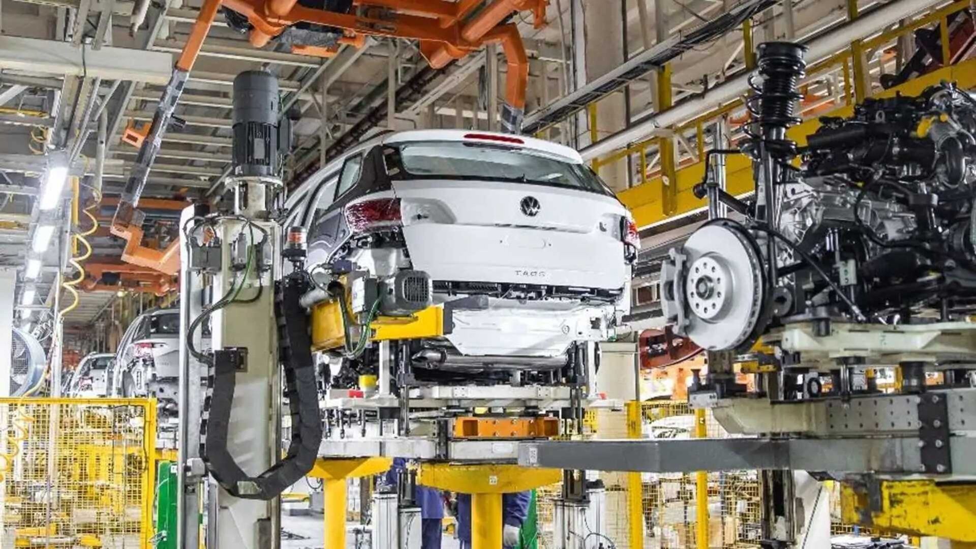 Volkswagen потребовал с российских таможенников почти 300 миллионов рублей