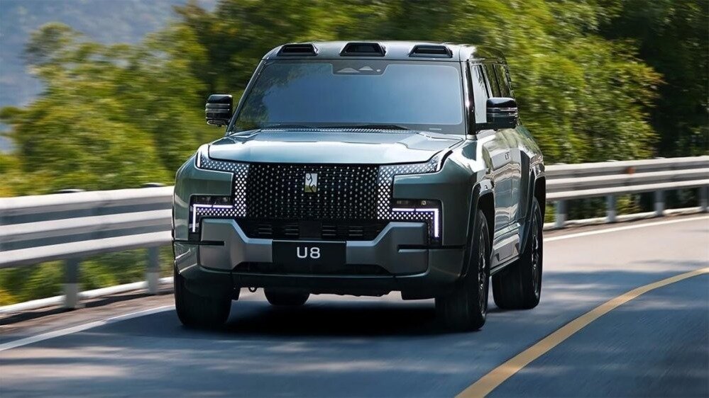 На Авто.ру начали продавать самый дорогой внедорожник из Китая — 1200-сильный BYD Yangwang U8