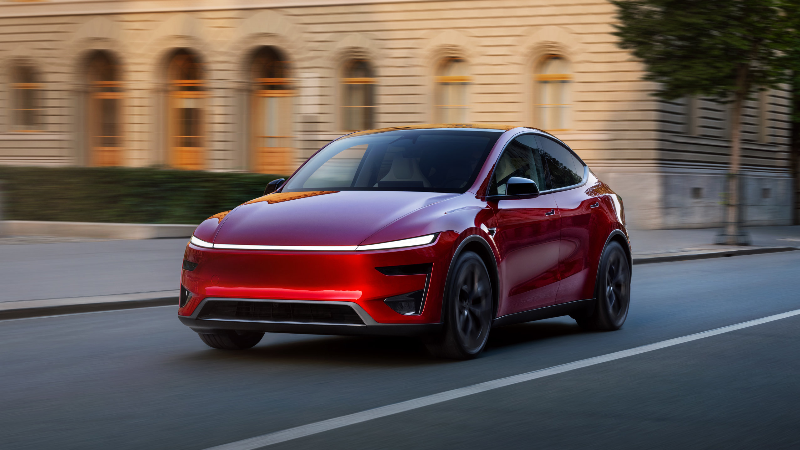 Tesla Model Y первой прошла тесты на безопасность в США по новым правилам