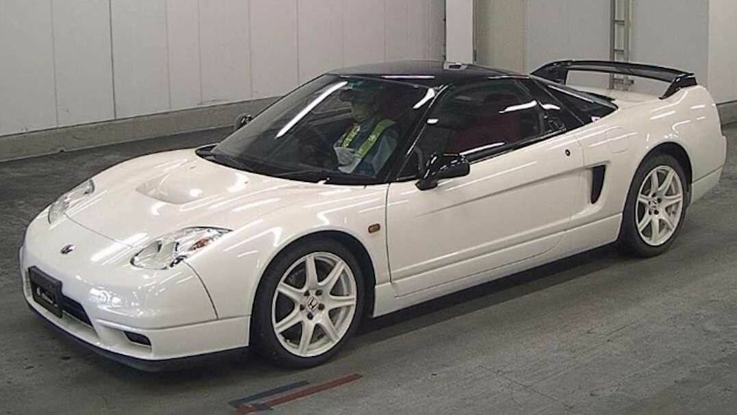 Honda NSX могут продать с аукциона за рекордную сумму. Это очень редкая R-версия
