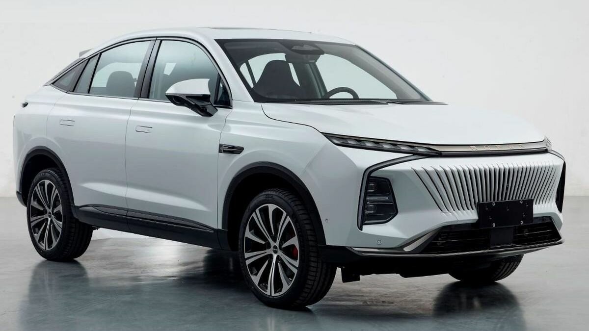 Китайская марка Roewe показала соперников Haval F7 и F7x с 231-сильным турбомотором
