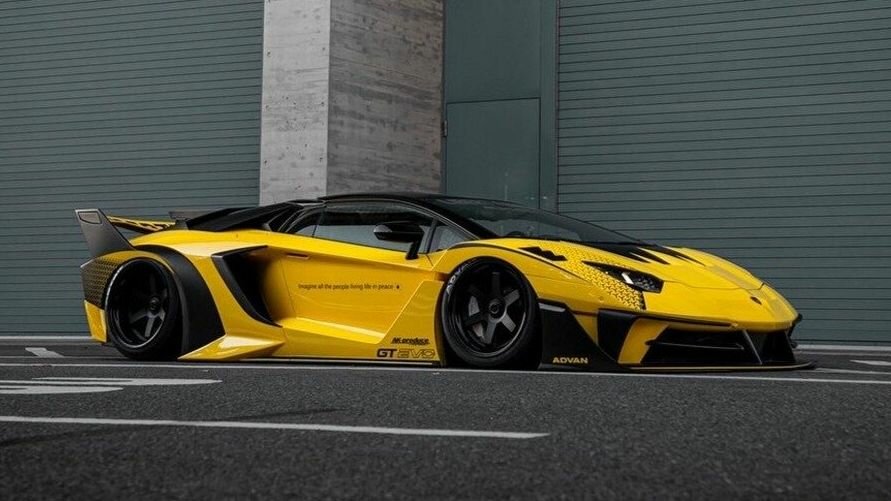 Lamborghini Aventador после тюнинга в Liberty Walk подорожал в два раза