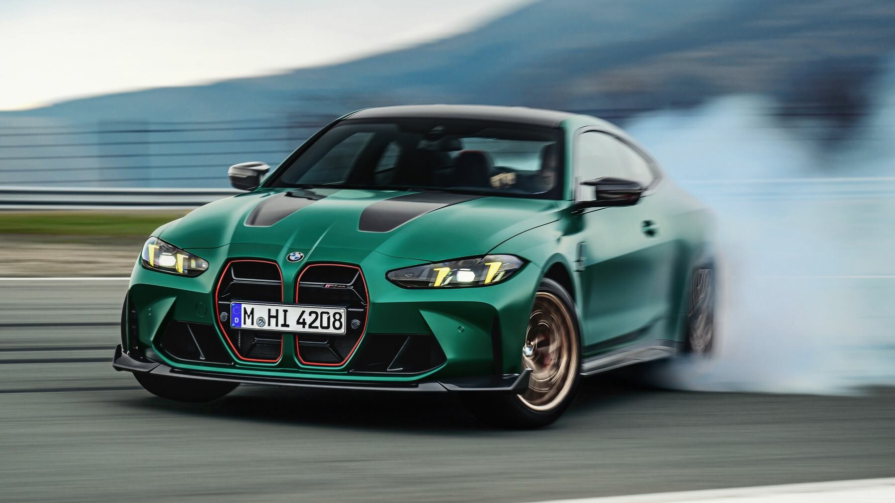 Представлено экстремальное купе BMW M4 CS: плюс 20 сил, минус 20 килограммов