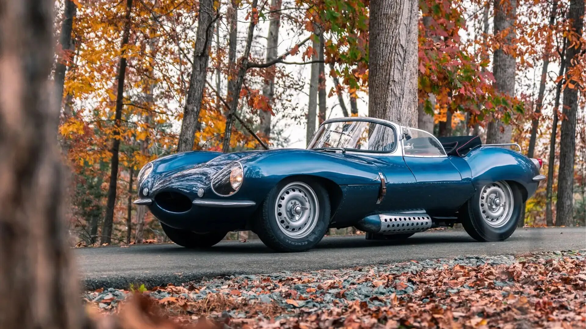 48-летний Jaguar XKSS ушёл с молотка за 13,2 миллиона долларов