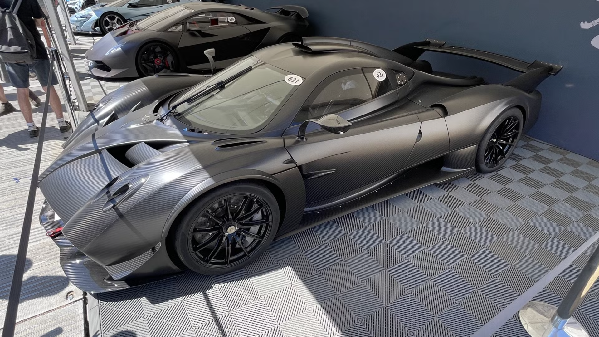 Трековый суперкар Pagani Huayra R впервые переделали для дорог общего пользования