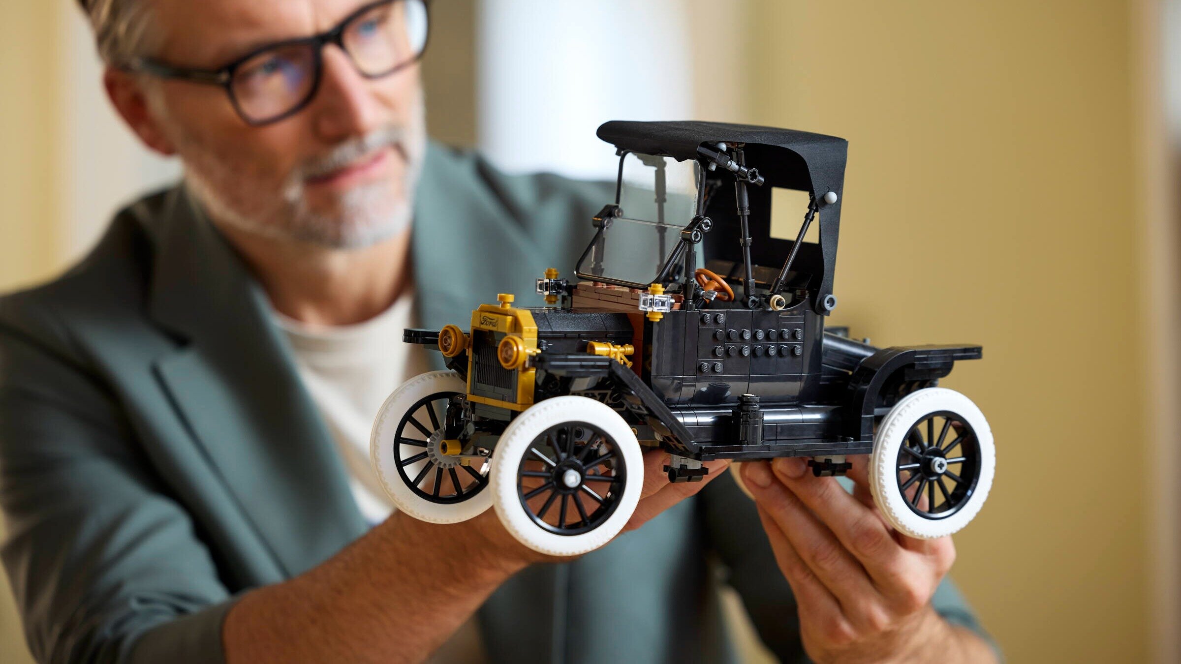 Легендарный Ford Model T стал конструктором Lego
