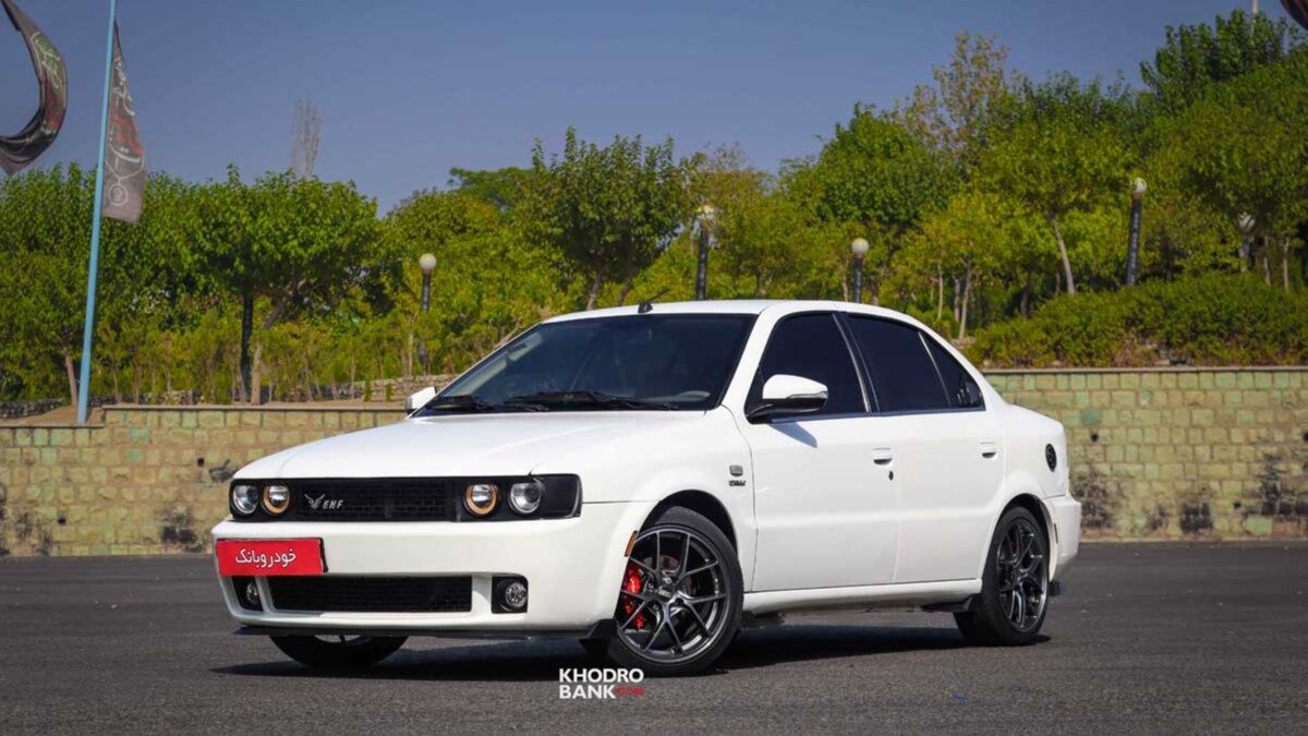 Иранский седан IKCO Samand начали тюнинговать в стиле Dodge Challenger