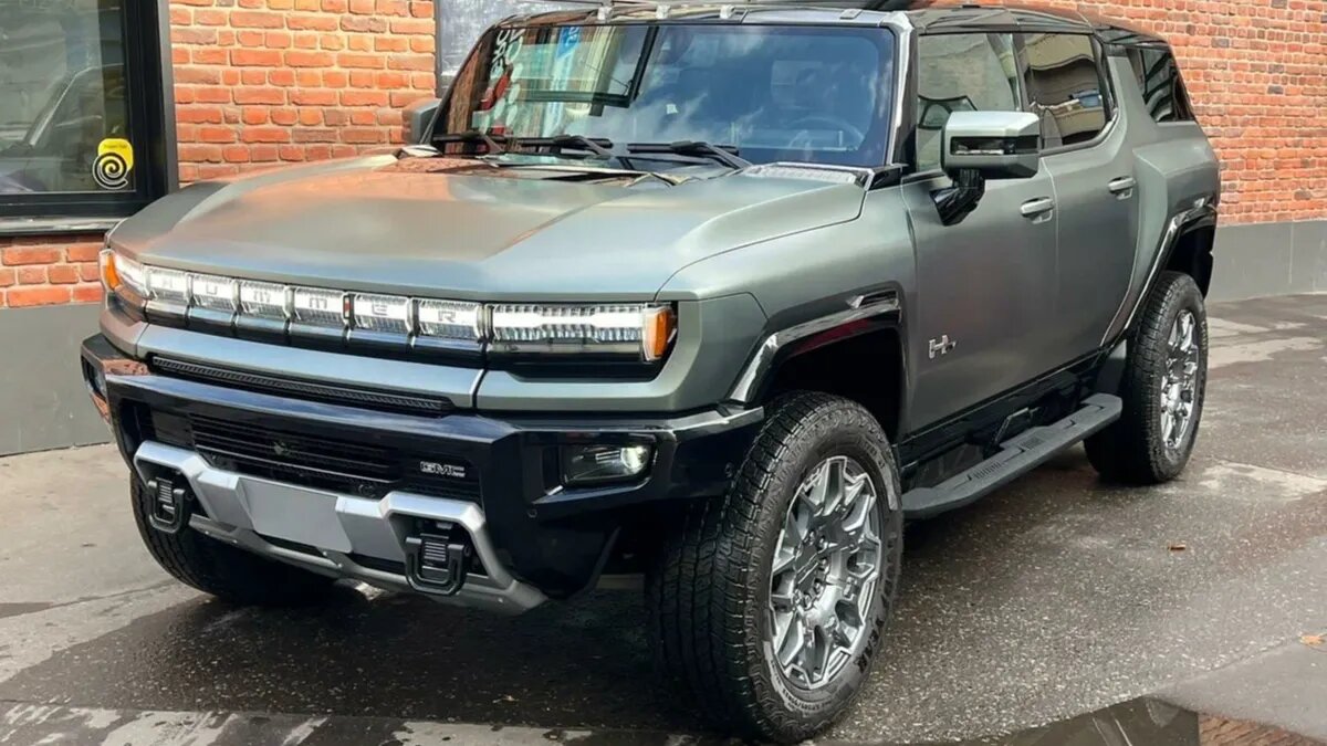 На Авто.ру начали продавать электровнедорожники GMC Hummer: один уже в Москве