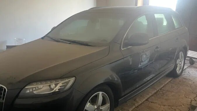 На Авто.ру продают новый Audi Q7, выпущенный 13 лет назад