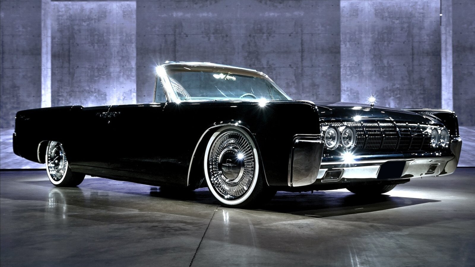 60-летний Lincoln Continental превратили в роскошный рестомод и выставили на продажу