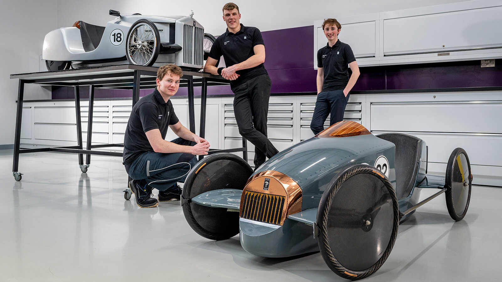 Марка Rolls-Royce восстановила два безмоторных «болида» начала века