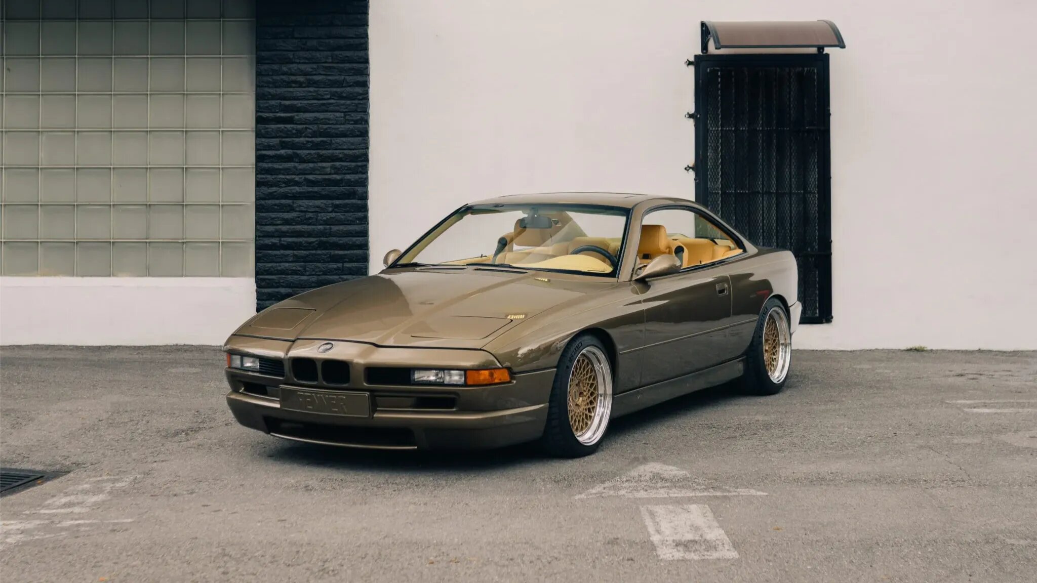 Владелец спорткара BMW 850i не захотел расстаться с ним за 227 тысяч долларов