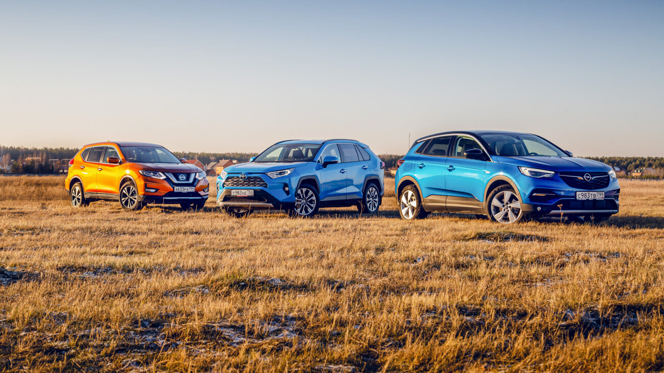 Свободная касса: Opel Grandland X против Toyota RAV4 и Nissan X-Trail