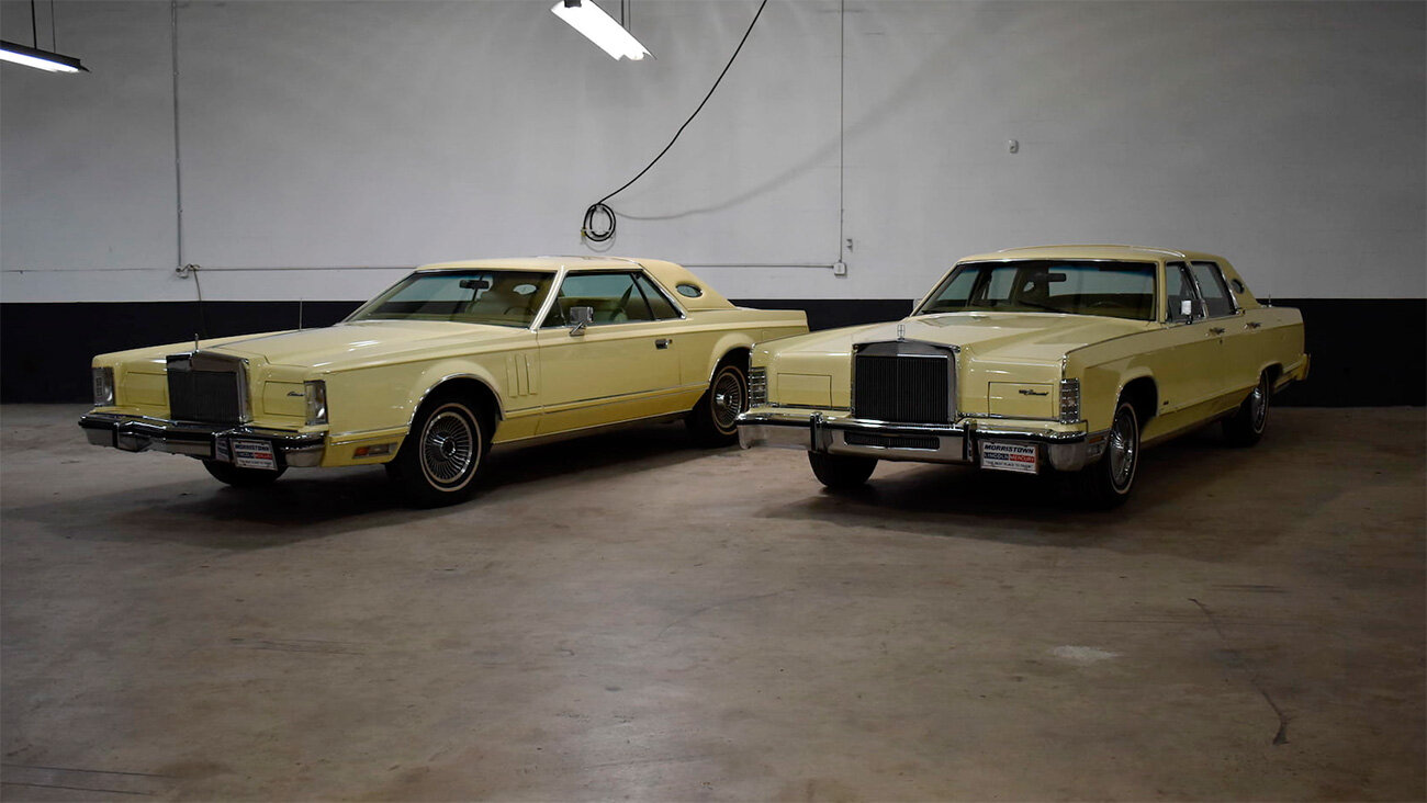 С молотка уйдут сразу два 40-летних Lincoln Continental без пробега