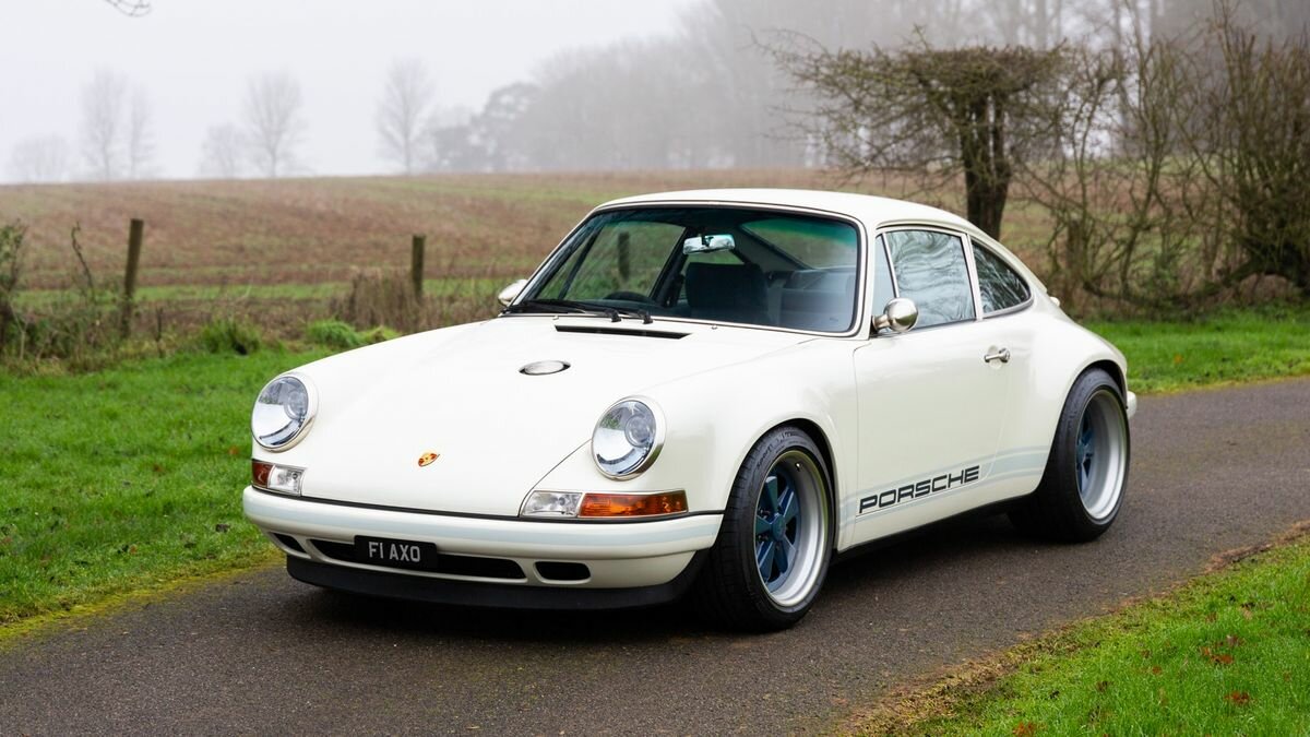 Посмотрите на Porsche 911 от Singer, цена которого за неделю выросла до 62 миллионов рублей