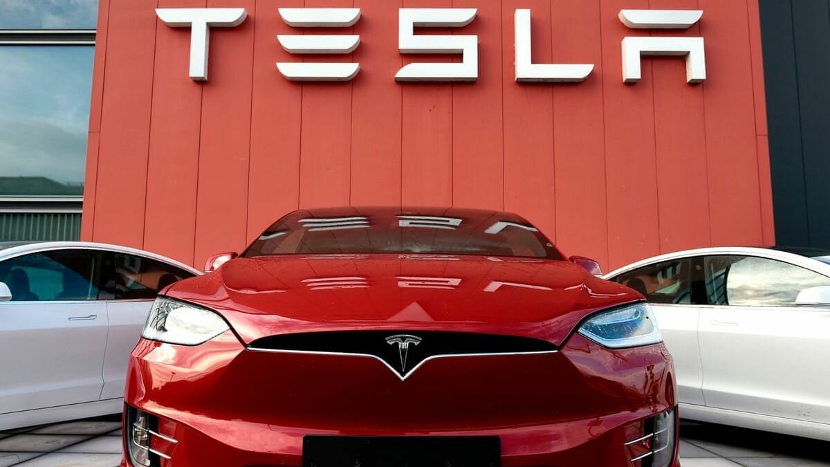 Дороже Toyota, VW, Daimler и GM, вместе взятых: сколько стоит компания Tesla