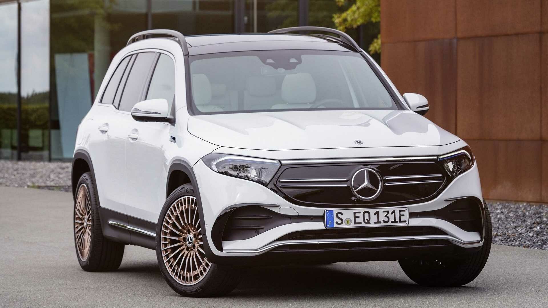 Новая внешность и 292 силы: дебютировал электрокроссовер Mercedes-Benz EQB