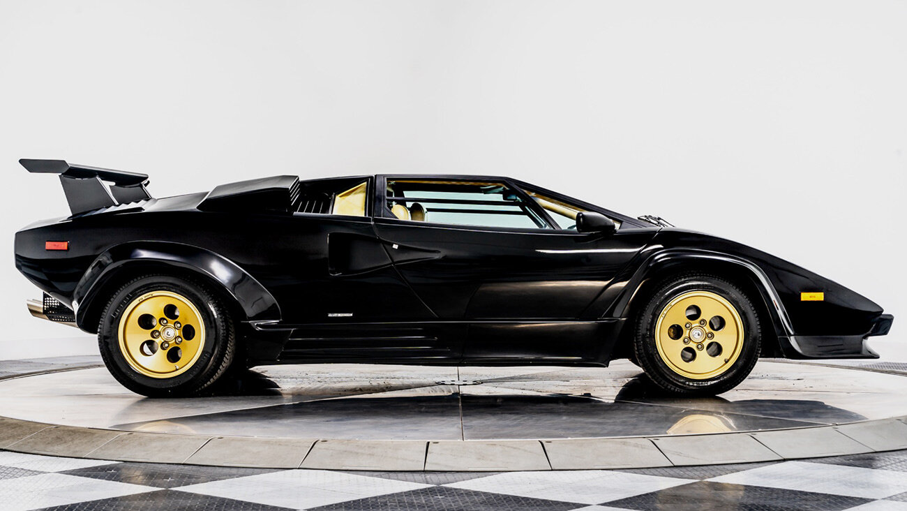 Король «нидфорспидов»: старенький Lamborghini Countach в идеальном состоянии! Фотопост