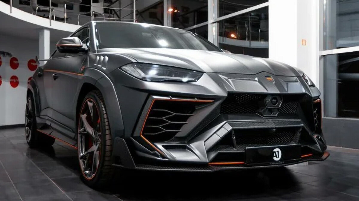 Самый дорогой Lamborghini Urus в России: он трёхлетний, но стоит 50 миллионов рублей