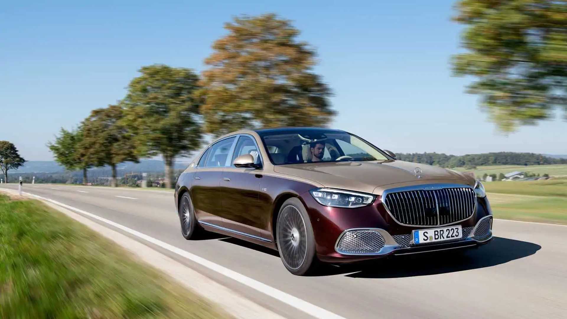 Mercedes-Benz заявил о сокращении производства S-класса на фоне обвала продаж