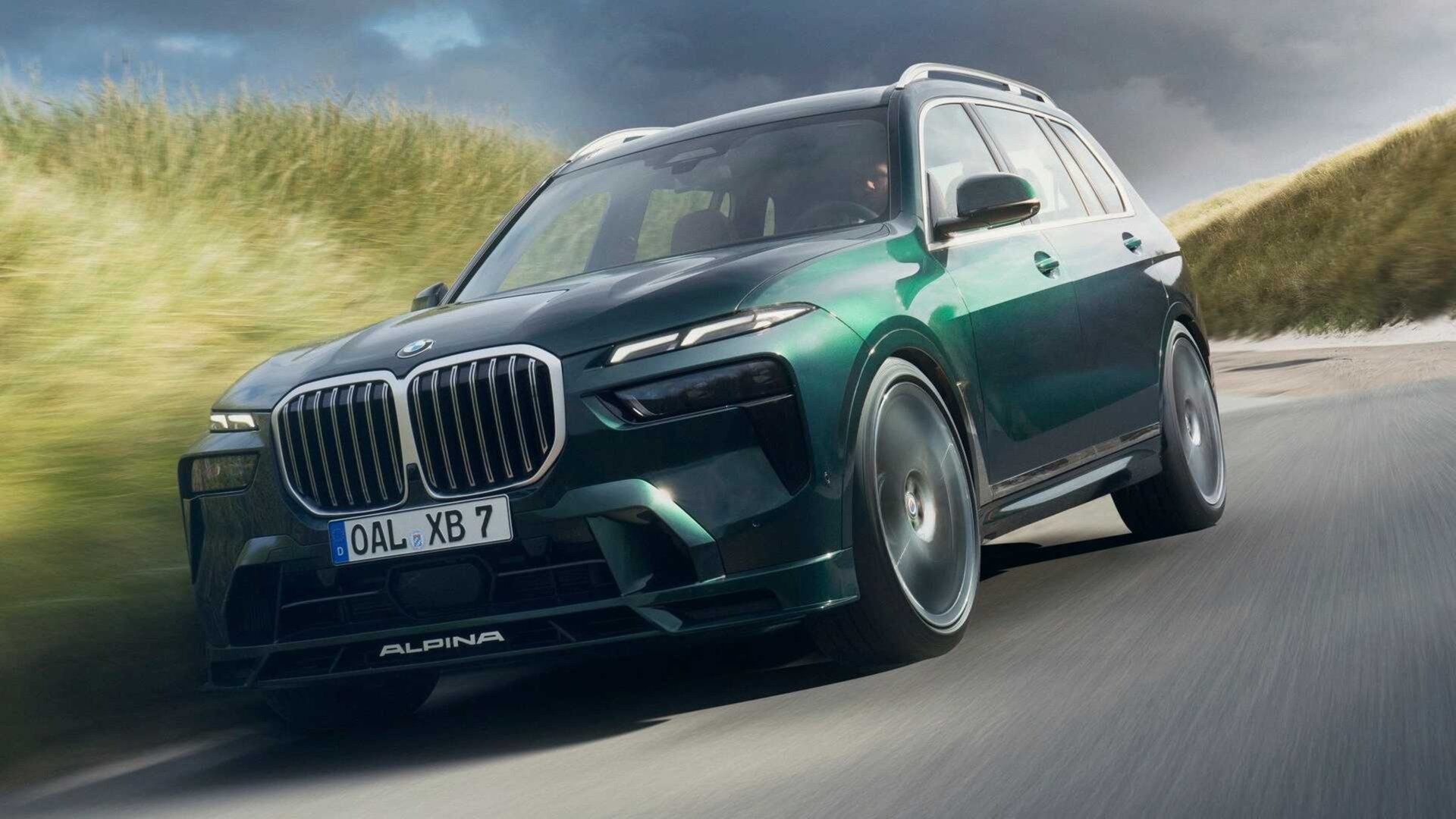 На Авто.ру появился рестайлинговый суперкроссовер Alpina XB7 за 19 миллионов рублей