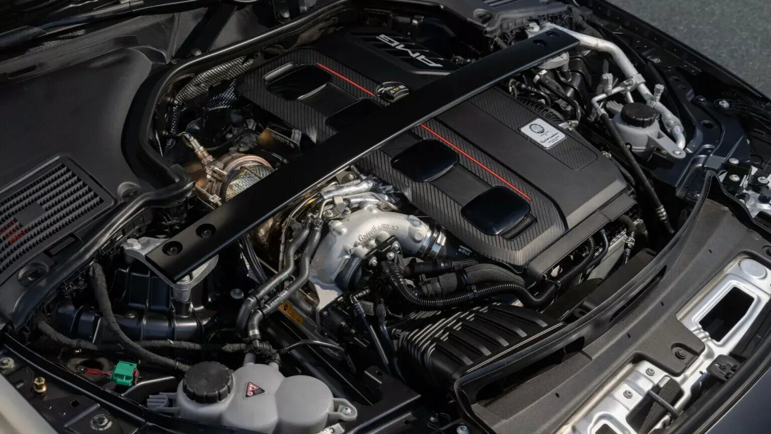 Mercedes-AMG С-класса понизят в индексе, но у него будет больше цилиндров