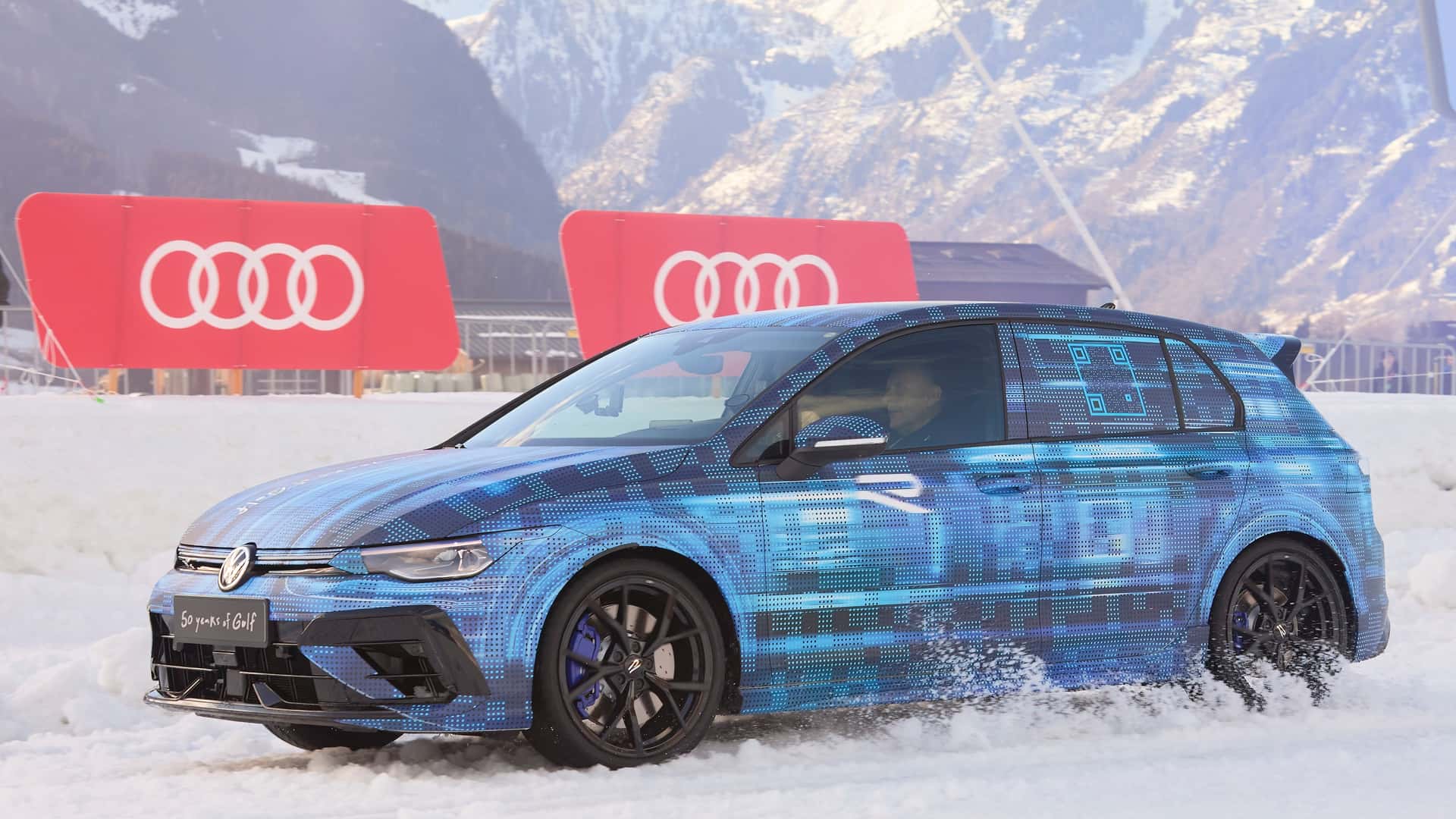 Обновлённый Volkswagen Golf R лишится «механики»