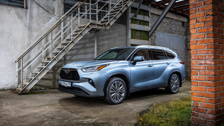 Горец для города. Все плюсы и минусы Toyota Highlander: подробный тест