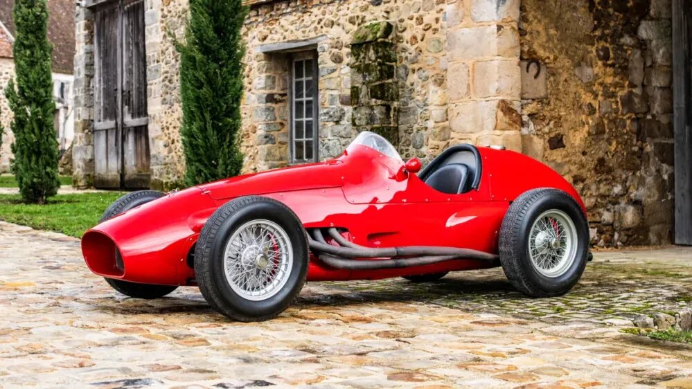 На аукцион  выставлен 70-летний болид Формулы-1 Ferrari Tipo 625