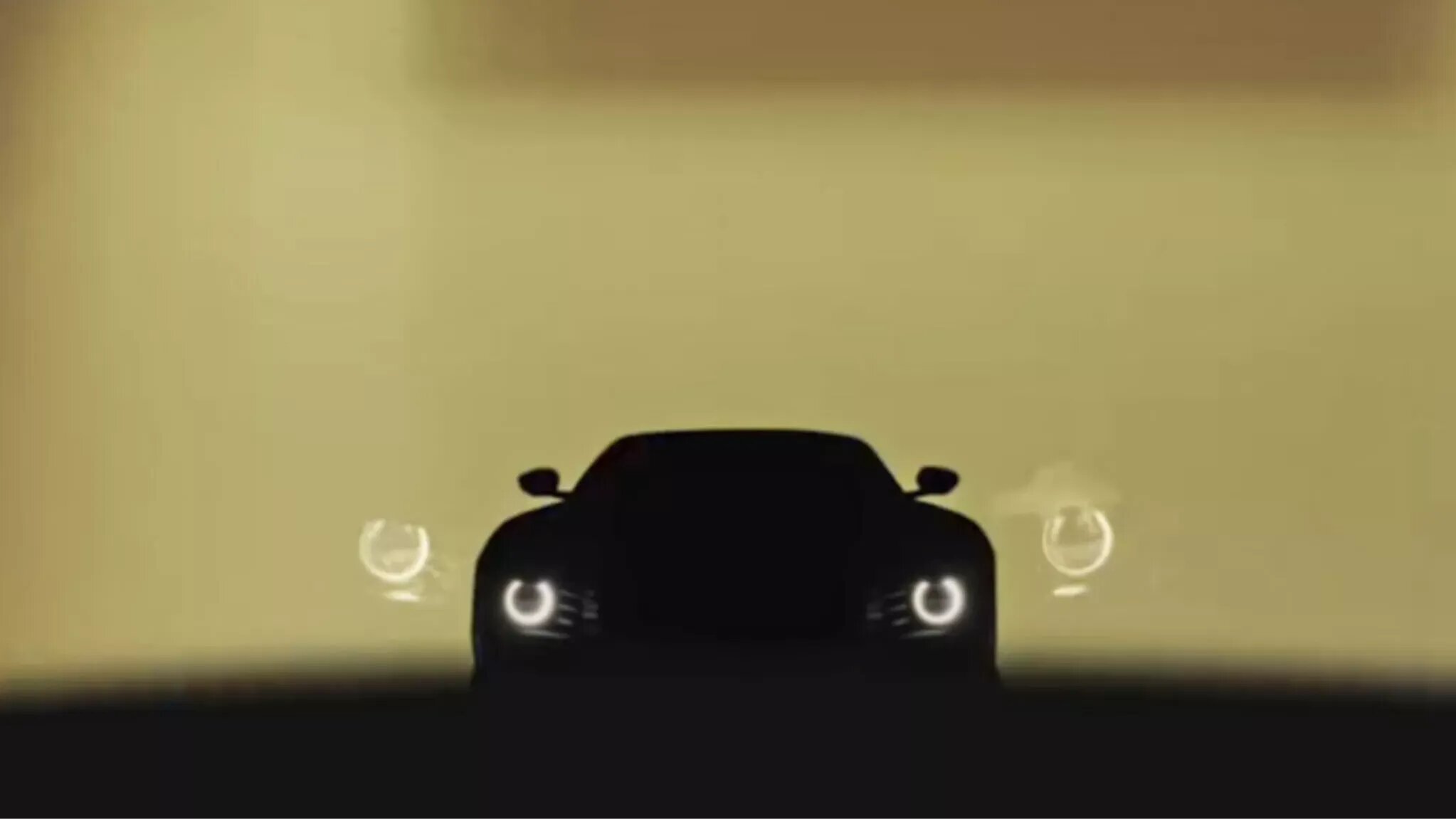 Aston Martin показал загадочную новинку на первом видео