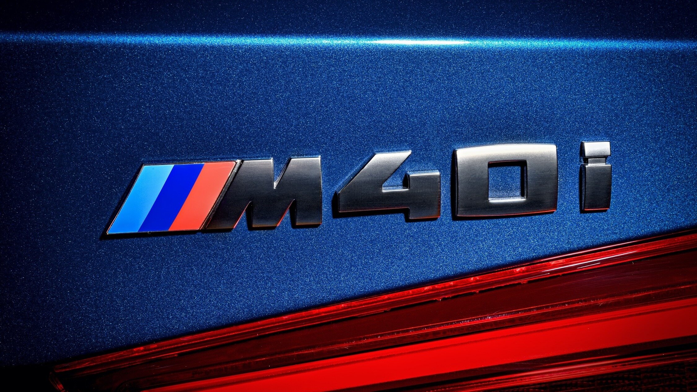 Из названий бензиновых BMW уберут букву i