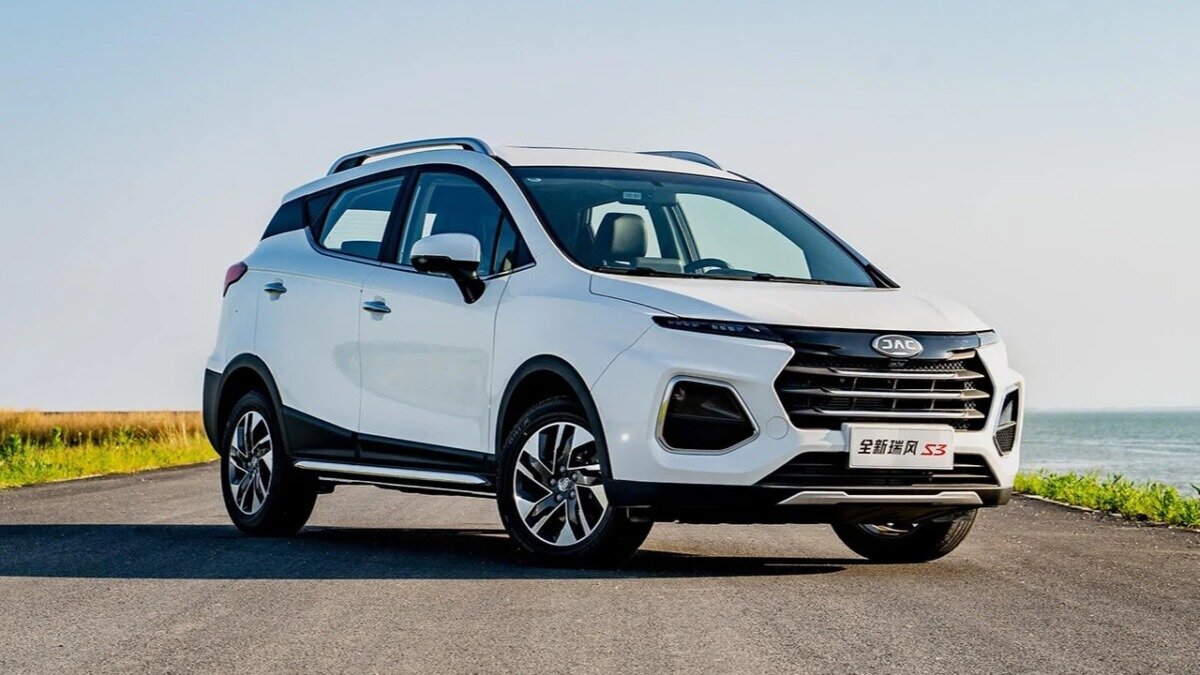 Обновлённый кроссовер JAC S3 для России: два мотора и две трансмиссии