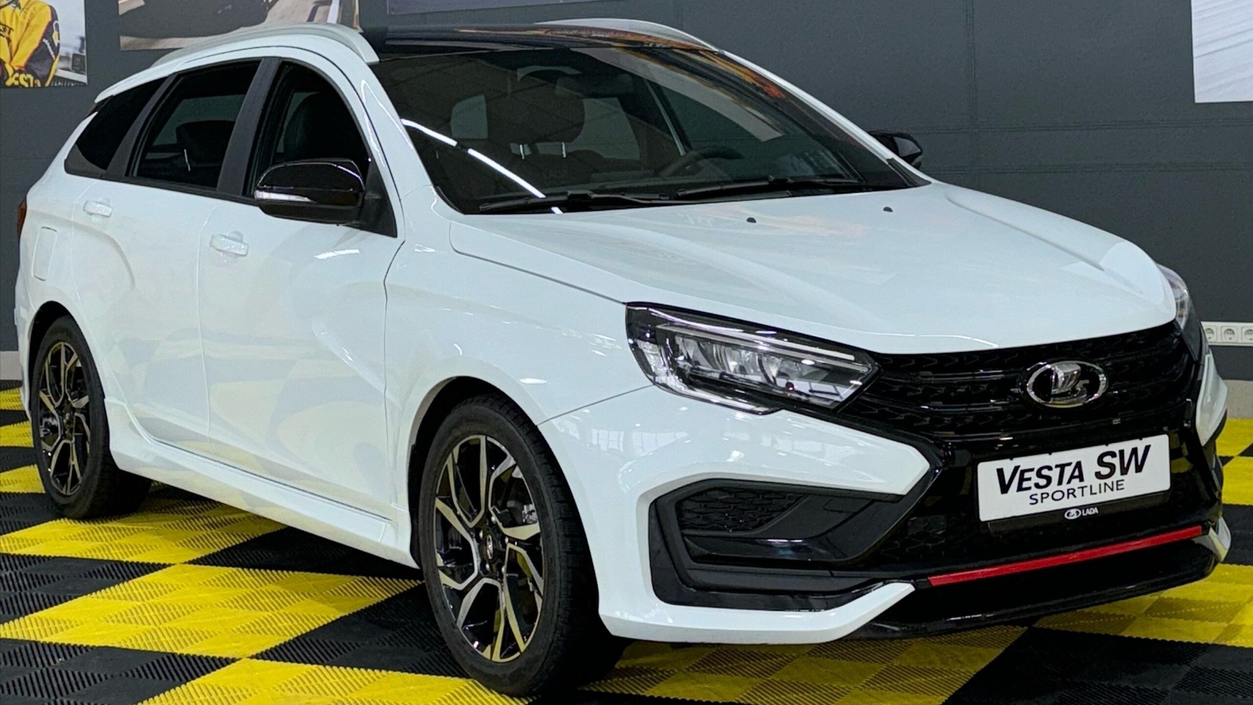 Универсалы Lada Vesta Sportline уже появились у дилеров