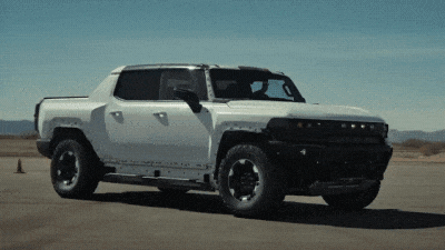 GMC показала, как разогнать электрический Hummer до 100 км/ч за 3 секунды