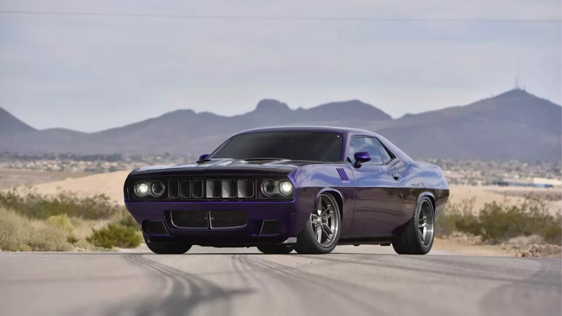 Dodge Challenger  SRT Hellcat с винтажным кузовом из карбона оценили в 425 тысяч долларов