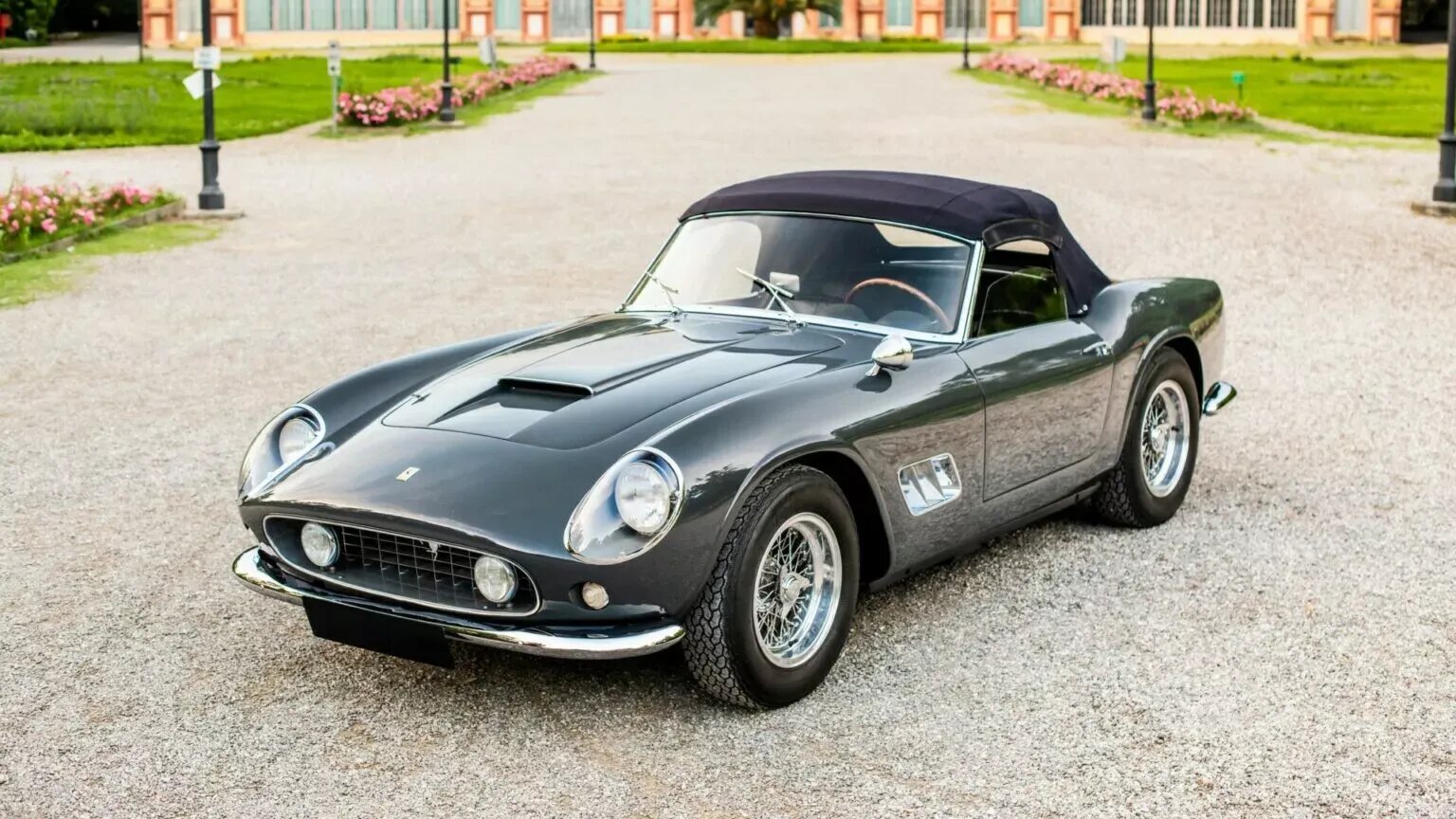 Первый экземпляр Ferrari 250 GT California Spider продан за 17 миллионов долларов
