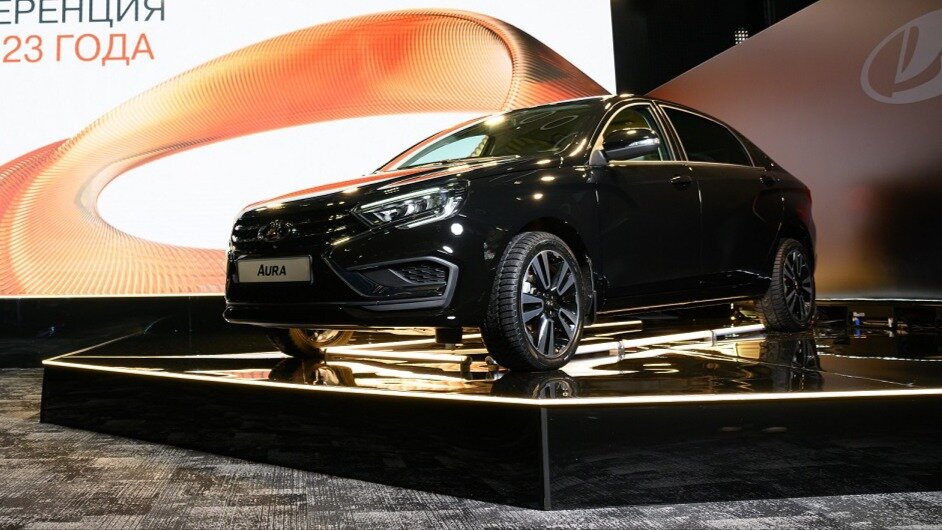 Лимузин Lada Aura получит упрощённую версию для такси